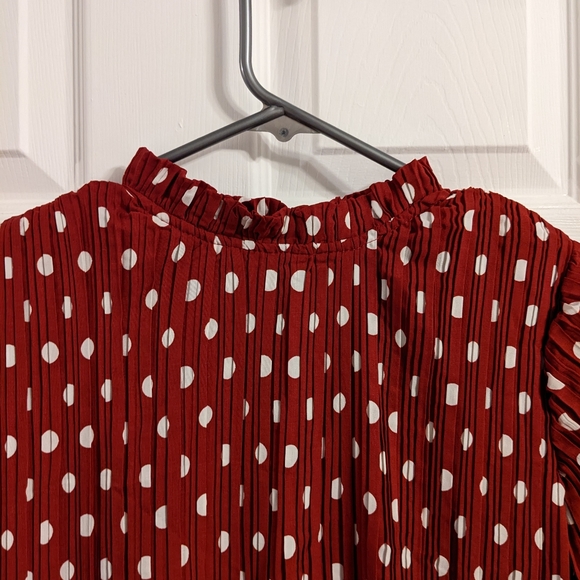 NWT Lulu's Polkadot Shift Dress in Red, Size XSmall - Picture 6 of 10